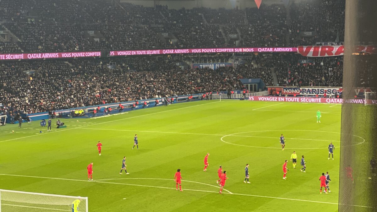Ligue des champions : le PSG reçoit un Barça invaincu, sans Nuno Mendes face à Yamal